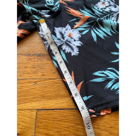 O'NEILL Hyperfreak Black Floral Boardshorts sz 32 - Picture 11 of 13